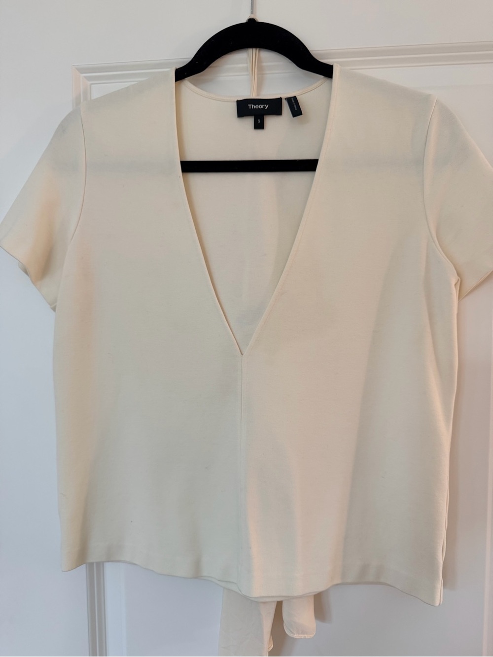 Theory Cream deep V-Neck Short Sleeve Top with under camisole